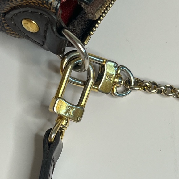 Louis Vuitton Eva Damier Ebene red interior - Picture 6 of 16